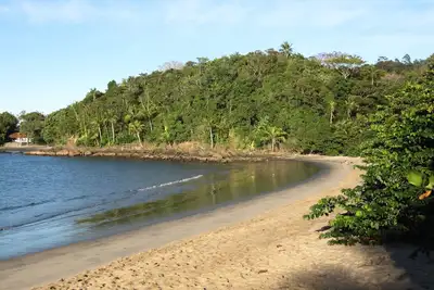 Image de Belle maison sur le sable avec piscine et vue magnifique sur Ilhabela!