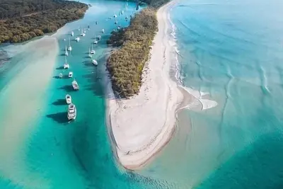 Image de Beach, Creek et Bush à votre porte!