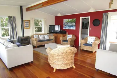 Image de Vues Ă Acacia Bay, Lac Taupo
