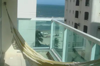 Image de Appartement spacieux avec vue partielle sur la mer