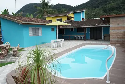 Image de Maison avec piscine Wifi et barbecue privé! ! ! Sécurité du condo 24 heures