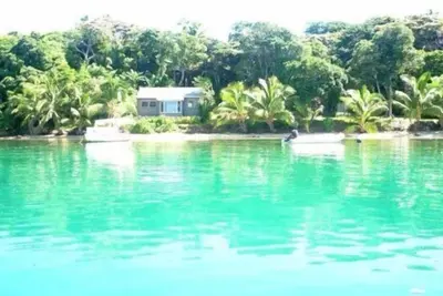 Image de Eau de maison de vacances du Pacifique magnifiquement situé juste à la porte