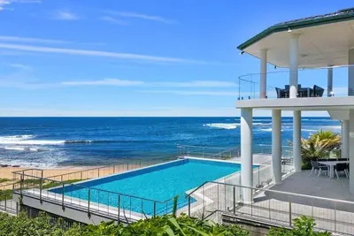 Image de Front De La Plage Avec Piscine, Vue Mer, Wifi Et Foxtel