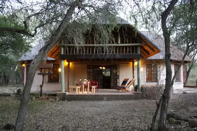 Image de Sadadu maison borde le parc national Kruger, wifi gratuit