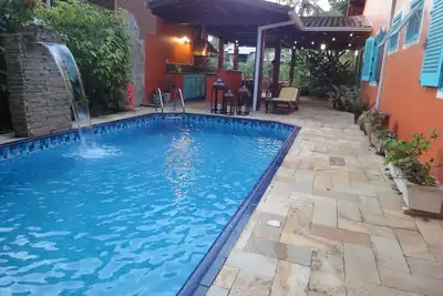 Image de Maison Cond. Fermé 5 Dorm (3 suites) avec de l'air. Piscine privée - Max 12 personnes