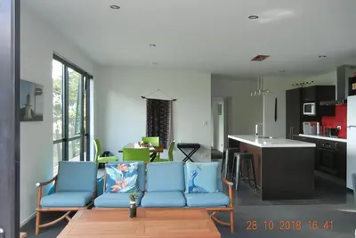 Image de Maison de vacances avec vue sur la mer à Totara.