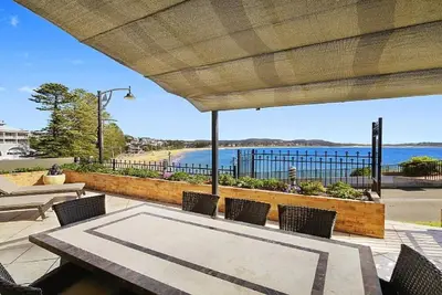 Image de Bord De La Mer À Sandalwood, Terrigal - Vue Imprenable Sur L’OCÉAN, À 100 M Des Plages Et Des Commerces
