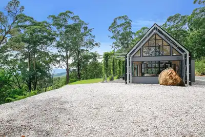 Image de La Tanière, Vallée Kangourou. Retraite de luxe avec vue imprenable sur la vallée