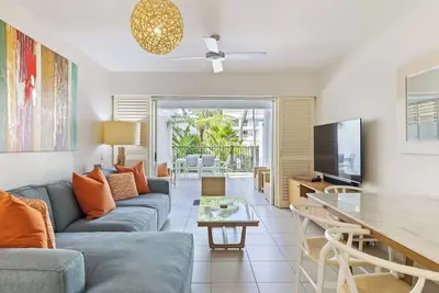 Image de Lilac Suite Chic Resort Living at The Beach Club