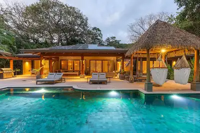 Image de Maison \/ Villa privée de luxe en bord de mer à Santa Teresa