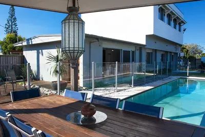 Image de La maison de plage moderne de Marcoola dans un emplacement parfait