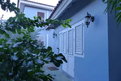 Image de Two Bedroom Two Bathroom appartement en location avec un parking gratuit