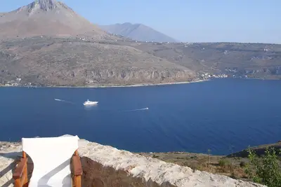 Image de Villa privée avec vue panoramique sur la baie d'Itilo à Mani