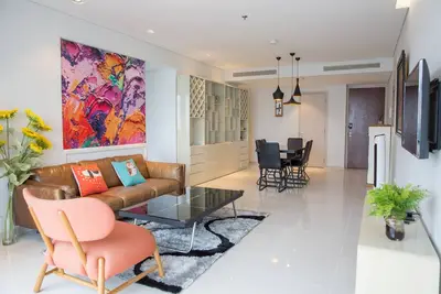 Image de Un jardin de ville 2br vibrant et luxueux * piscines Gratuites *