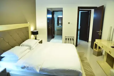 Image de Adorable appartement d'une chambre dans la ville de sport- vous attend pour faire Ă la maison