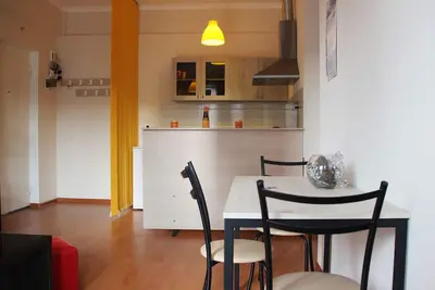 Image de Appartement avec balcon à la station de métro University