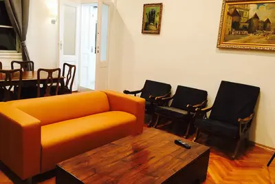 Appartement de luxe pour famille, grand appartement avec deux chambres séparées, terrasse