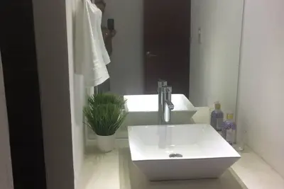 Image de Confortable, nouvel appartement minimaliste dans une communauté fermée, avec sécurité 24/7