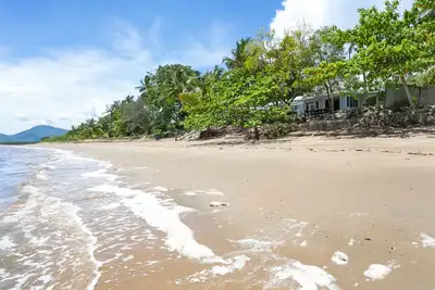 Image de Beach House sur Cinderella (en bord de mer absolue)