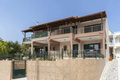 6 chambres d'hôtes Villa à Archangelos