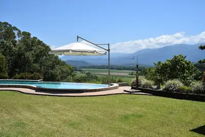 Image de Rainforest views 3 bed, 2 bath. Toute la maison ou par chambre B & B hébergement.