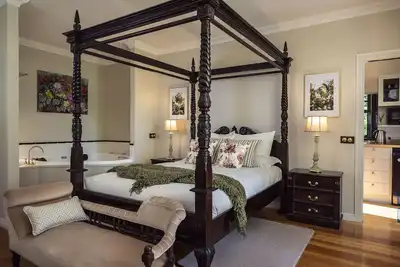 Image de Forest Edge - Merrow Cottages