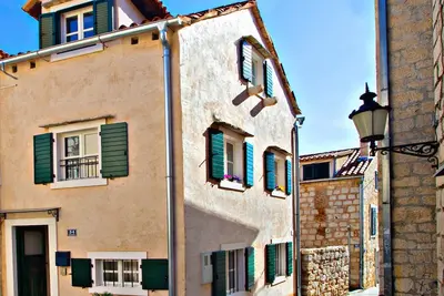 Image de Villa Daky est une belle maison dalmate récemment construite située dans la vieille ville