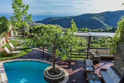Image de Résidence Aenaon - Piscine privée, vue panoramique, élégance délicate [8 personnes]