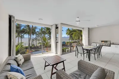 Image de Amarillo at Island Views Breezy Waterfront Bliss