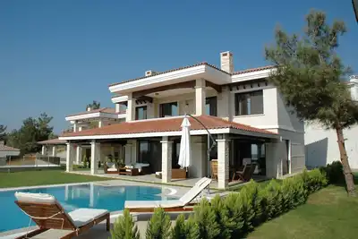 Image de Kıbrısta güzel bir tatil gecirebilirsiniz