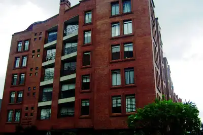 Image de Un appartement avec une chambre. . . Parfait pour les affaires, calme et entièrement équipé