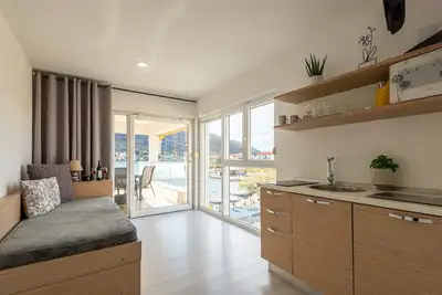 Image de Appartement avec vue magnifique sur la mer, 4 * et piscine, restaurant sur place - Ap 2