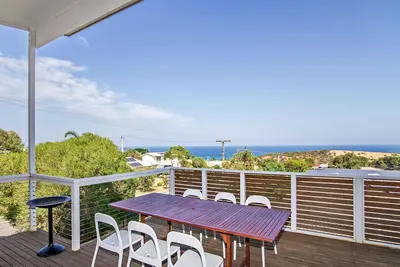 Image de Kiltevna - 10 Guests | 4 Bedrooms | 5 Beds | 2 Bathrooms - Master Bedroom: Queen bed, Bedroom 2: Queen bed, Bedroom 3: Queen bed, Bedroom 4: 2 Bunk Beds