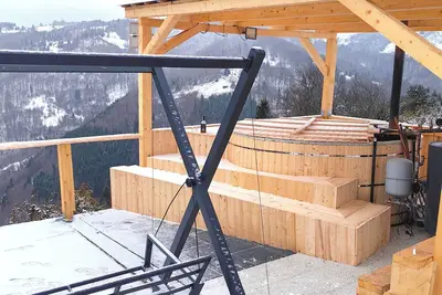 Image de Cottage Pin 1000m dans la montagne Apuseni