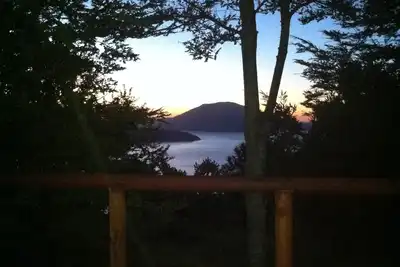 Image de Fantastique chalet rustique pour se reposer et profiter de la forêt de sécurité du sud du Chili