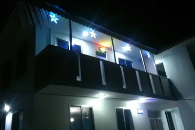 Uroa White House Inn