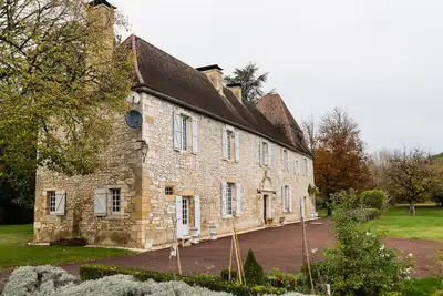 Image de Superbe manoir avec piscine privée chauffée et court de tennis sur la rivière Dordogne
