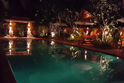 Image de Bungalow De Jardin PRIVÉ # 2 - 2 Piscines D'Eau SALÉE