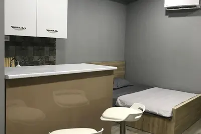 Image de studio confortable et moderne dans le centre de tbilissi