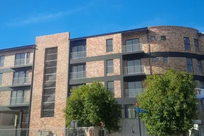Image de Bien SITUÉ ENTIÈREMENT MEUBLÉ Appartements Appartements Dans La Belle Cape Town! !