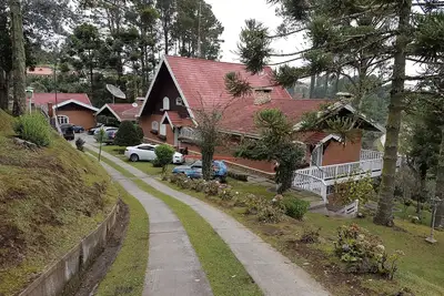 Maison de luxe à Capivari Alto avec 20 personnes avec 8 chambres et 4 suites
