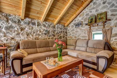 Image de Duplex Brand New Etno Stone House in Mountains by the Sea for 4 People in Nature