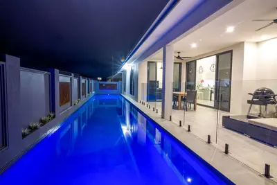 Image de Ulysse - Nouvelle maison 4br avec piscine de 20 m
