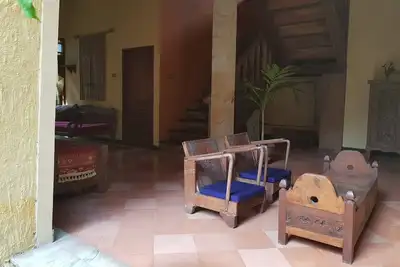 Image de Villa de 2 chambres avec piscine privée. Calme et paisible.