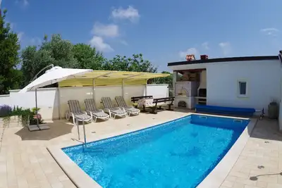 Image de Appartement de vacances avec 3 chambres et piscine privée