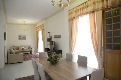Image de 110sq. Appartement au 1er étage à Palaio Faliro