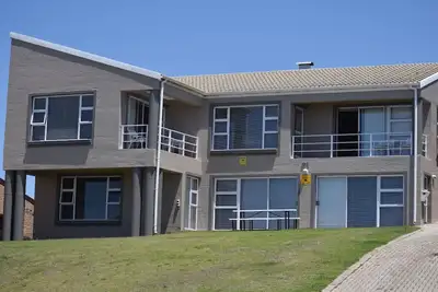 Image de Grande maison moderne familiale Ă louer Ă JBay