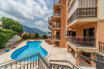 Image de Exclusif, appartement de 2 chambres avec piscine partagée, surplombant la baie de Kotor