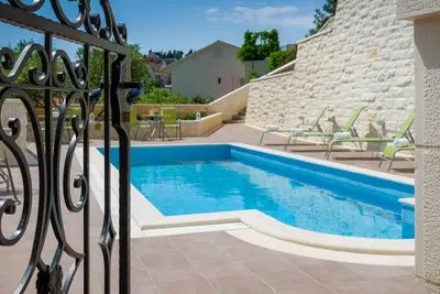 Image de Villa Kogo appartement 8 avec piscine, centre ville Hvar