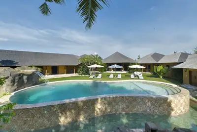 Image de Villa de luxe 6br avec piscine de 18 mètres! Billard, Home Cinema Etc.